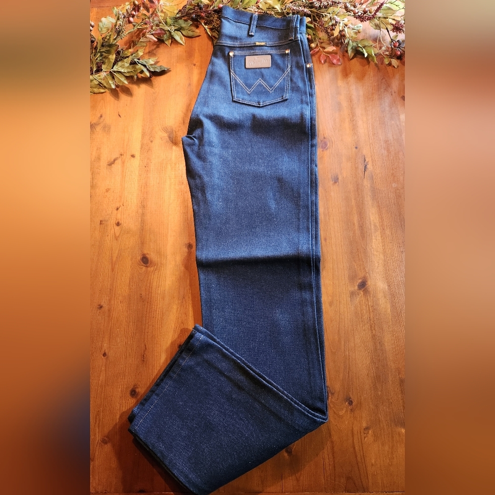Men's Wrangler Blue Jeans 34×38 New Without Tags